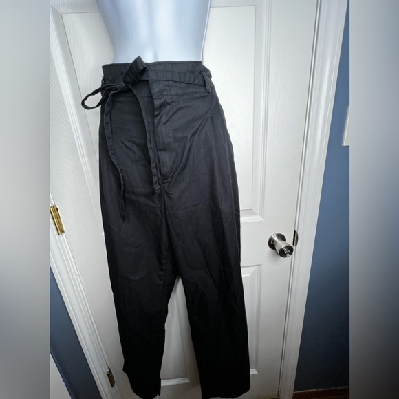 NWOT GAP Petites 12 Paperbag Khaki Straight Leg Pants Drawstring True Black 12P - Picture 2 of 13